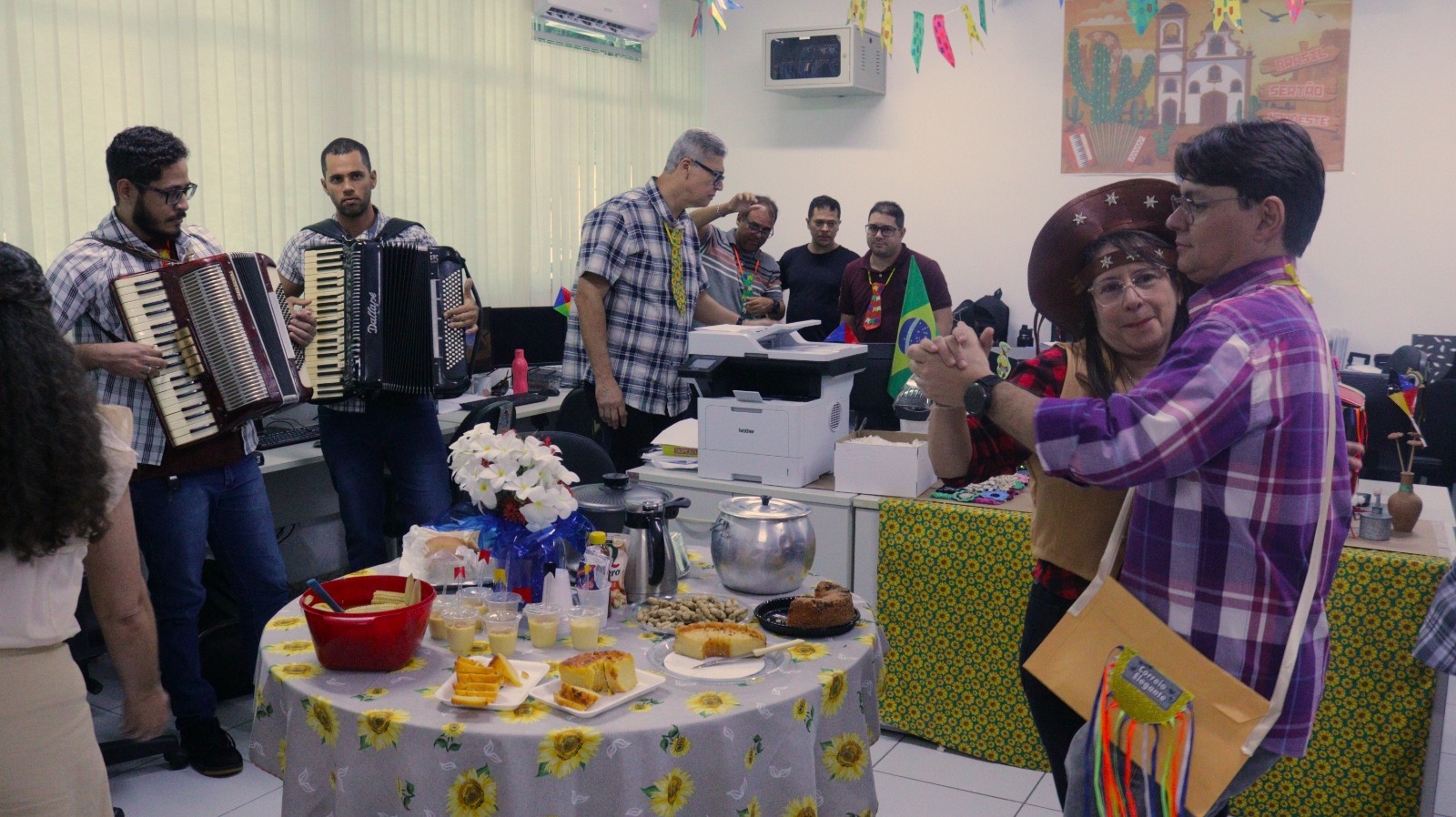 SMTT promove o 1º Concurso de Decoração Junina com muito forró e união - SMTT Aracaju